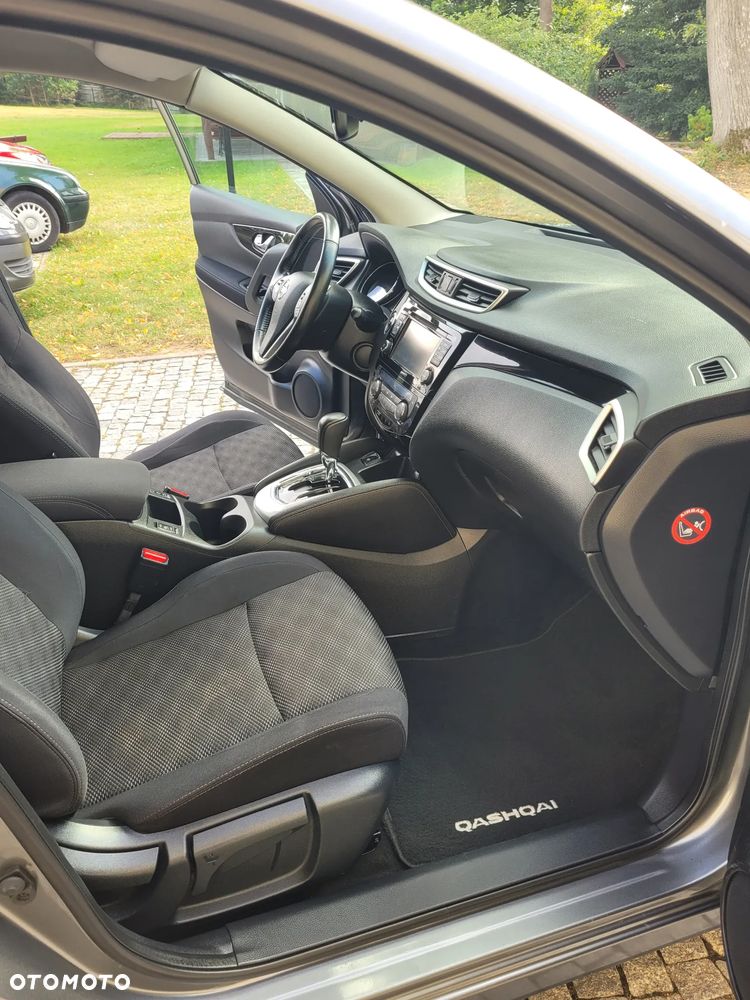 Nissan Qashqai 1.2 DIG-T Xtronic ACENTA - 11