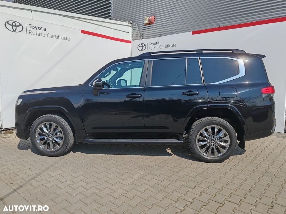 Toyota Land Cruiser 300 - 4