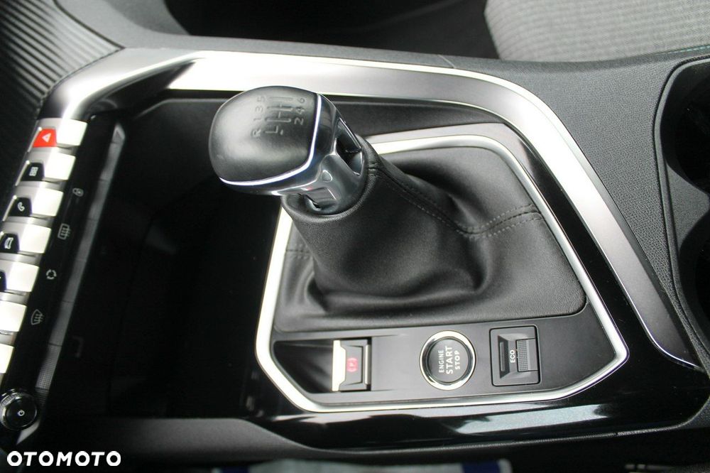 Peugeot 5008 - 19