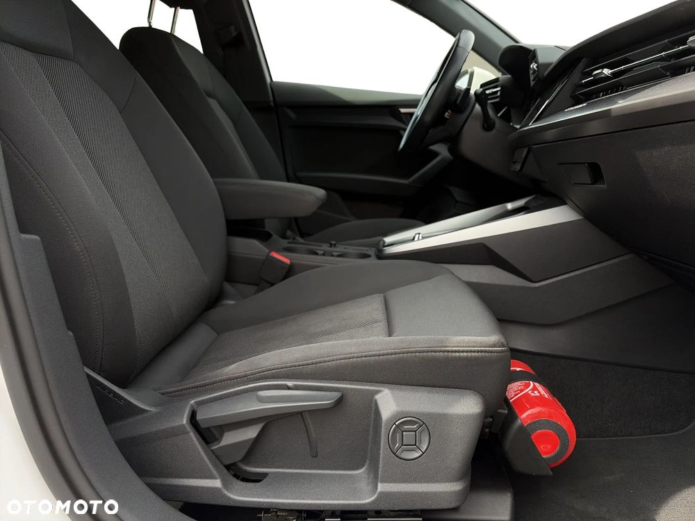 Audi A3 Sportback 35 TFSI mHEV S tronic - 28