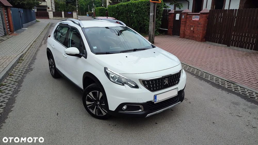 Peugeot 2008 1.2 Pure Tech Style S&S - 5