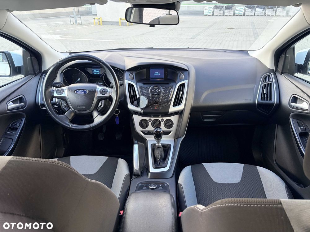 Ford Focus 1.6 EcoBoost Trend - 10