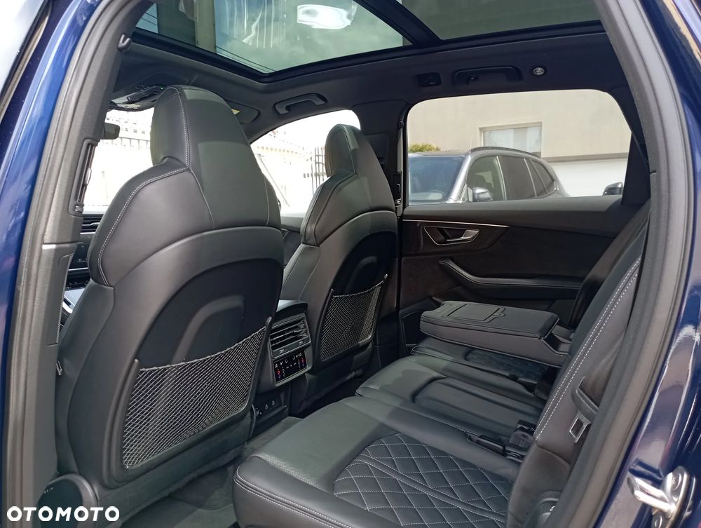 Audi SQ7 - 12