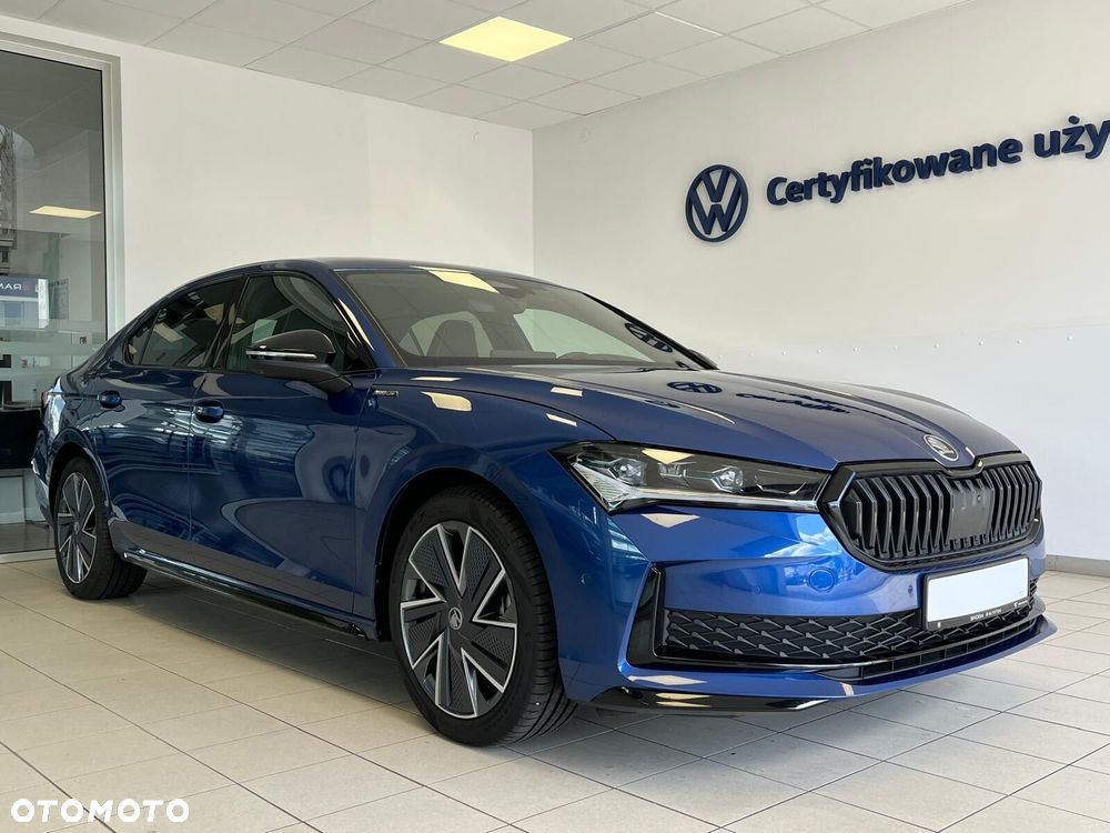 Skoda Superb 2.0 TDI SCR 4x4 Sportline DSG - 4