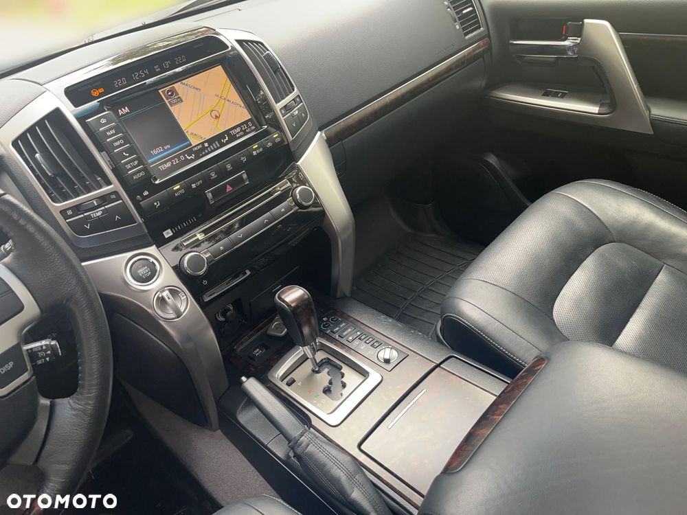 Toyota Land Cruiser LC 4.5 D-4D V8 Limited - 12