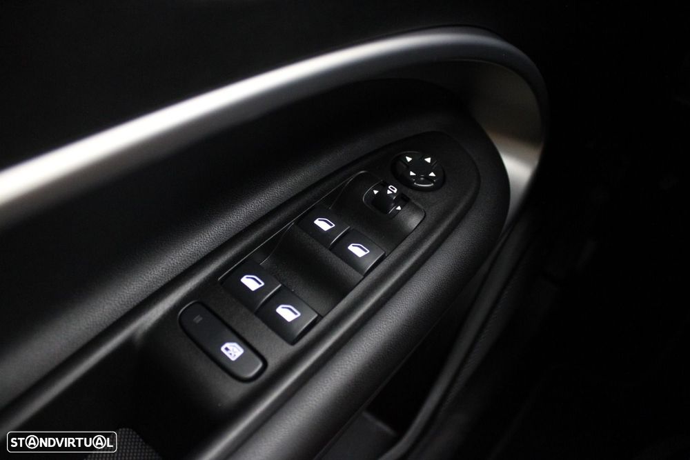 Jeep Avenger 54 kWh Summit - 22
