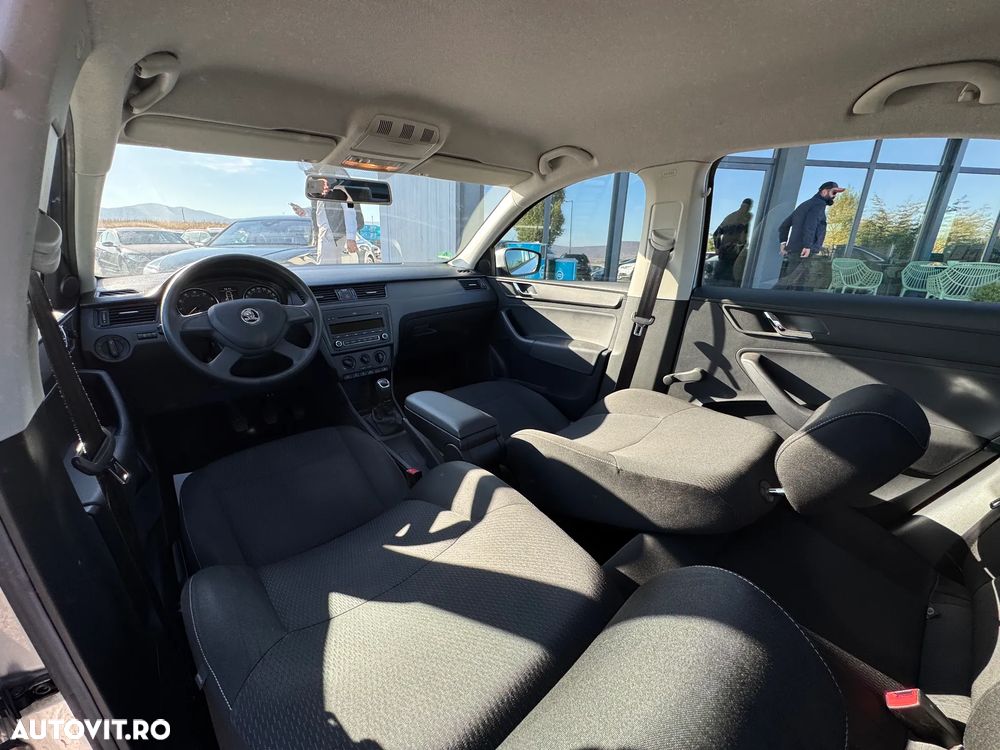 Skoda RAPID 1.2 TSI Ambition - 18