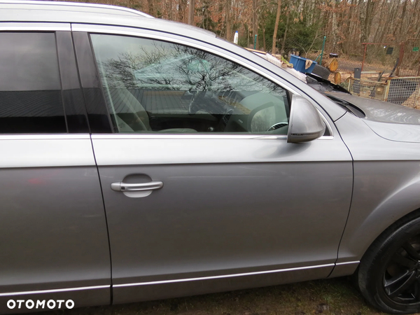 DRZWI PRAWY PRZÓD PRZEDNIE PASAŻERA LY7G AUDI Q7 4L