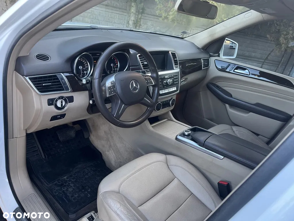 Mercedes-Benz ML - 7