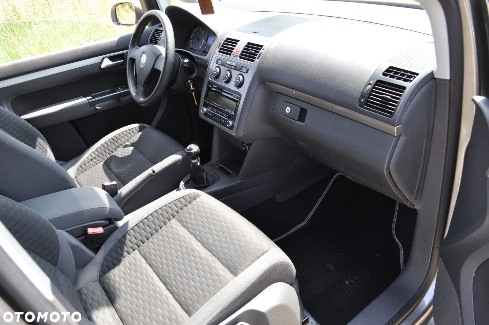 Volkswagen Touran - 9