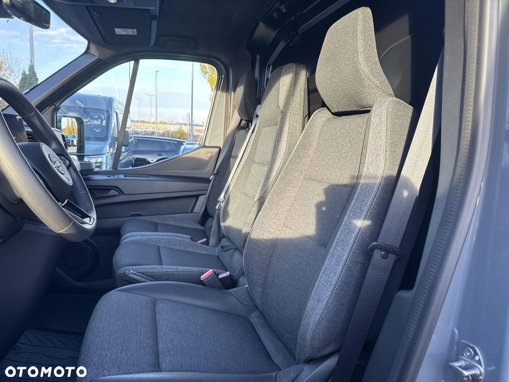 Nissan Interstar - 8