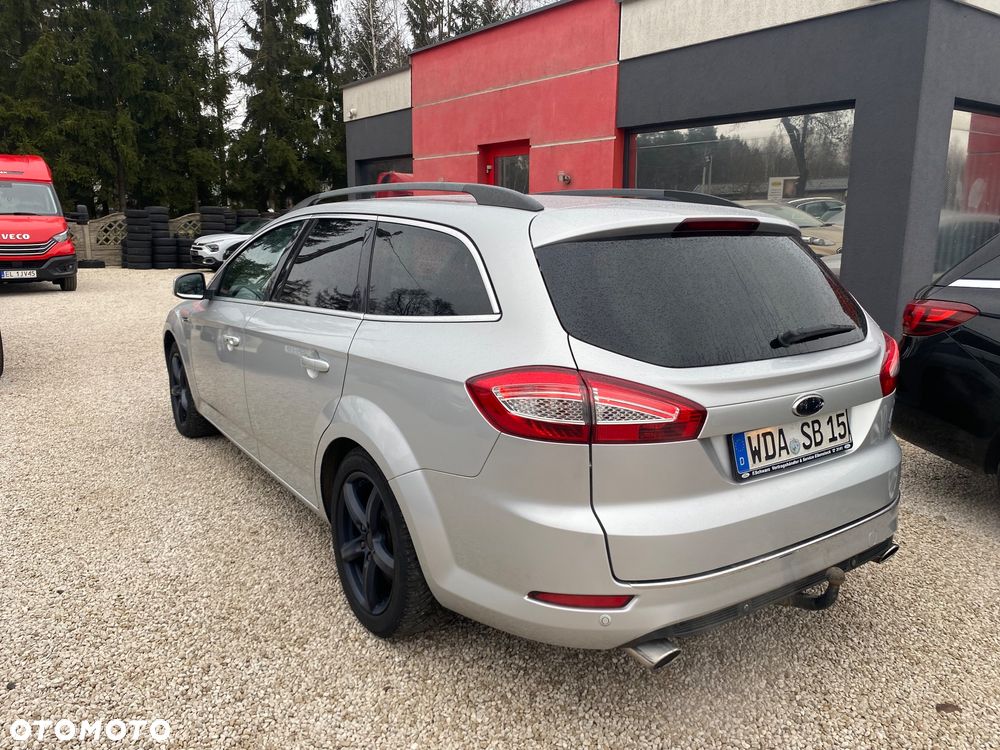 Ford Mondeo 2.2 TDCi Black Magic - 4