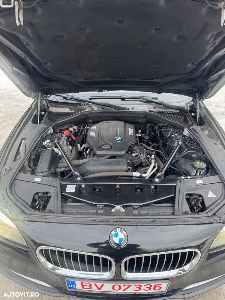 BMW Seria 5 520d Aut. Luxury Line - 15