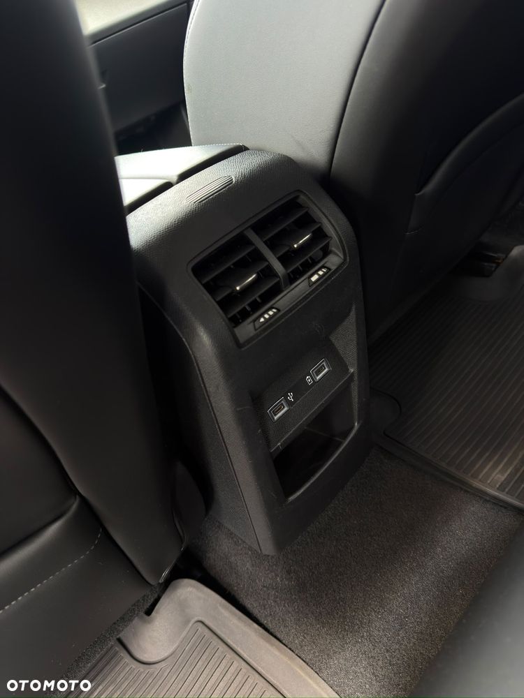 Peugeot 308 1.2 PureTech Allure Pack S&S EAT8 - 24