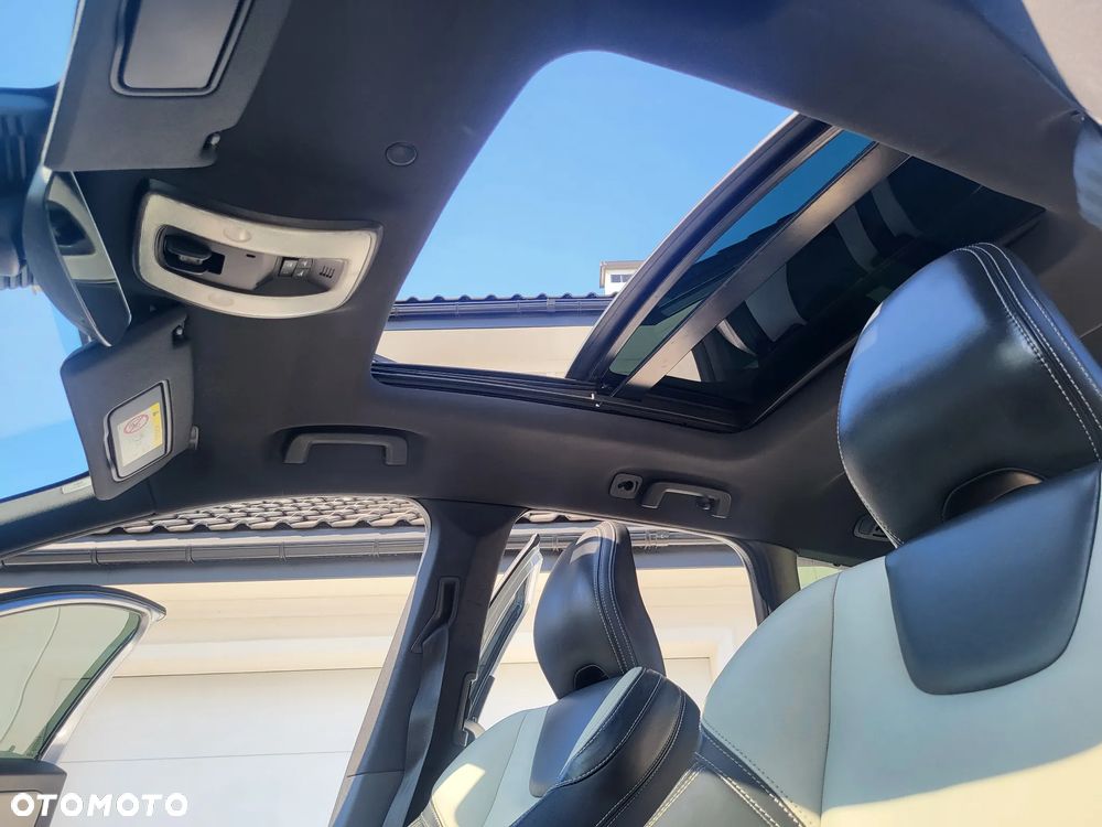 Volvo XC 60 D4 Drive-E Momentum - 24