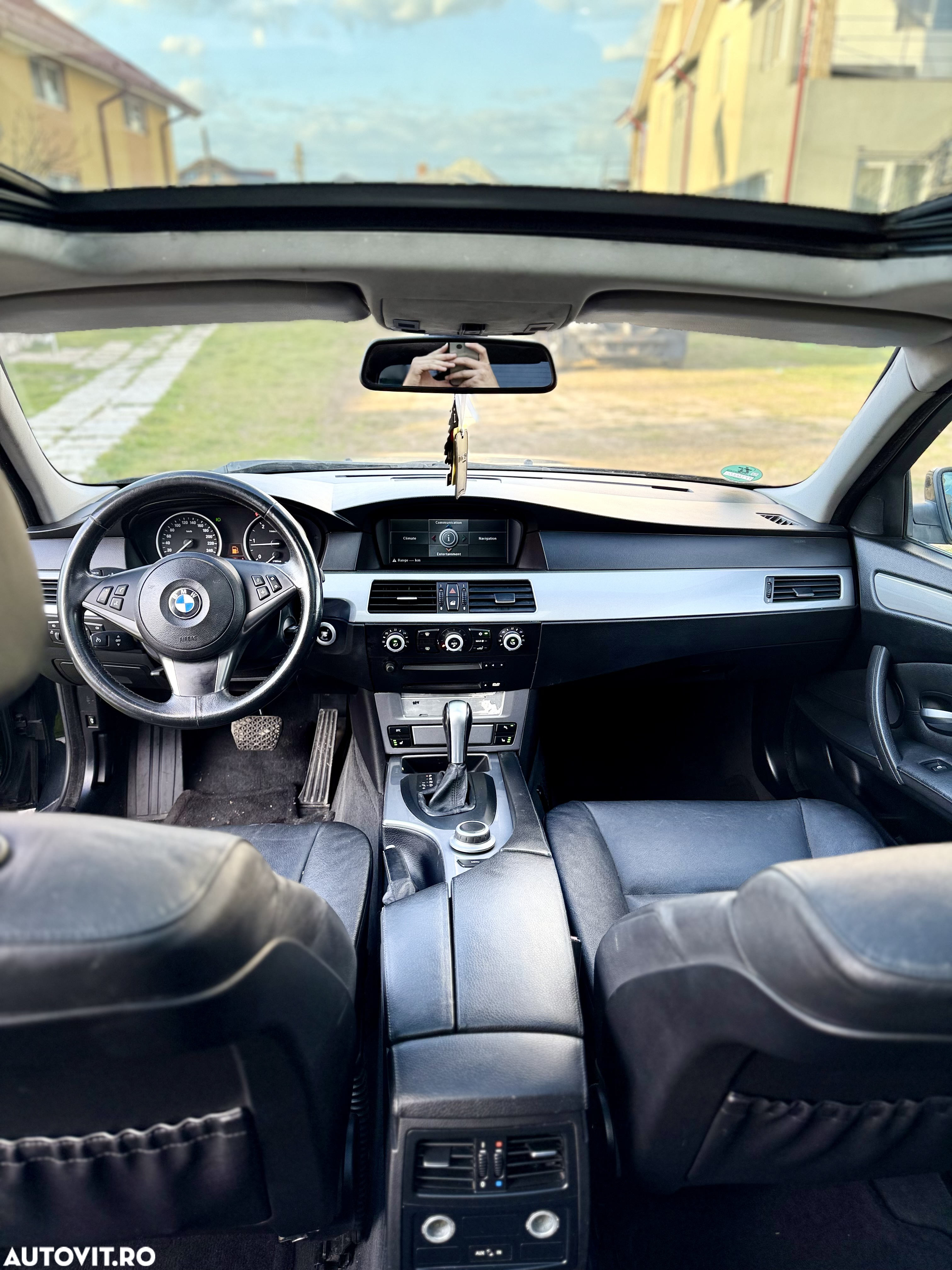 BMW Seria 5 520d Touring Aut. - 11