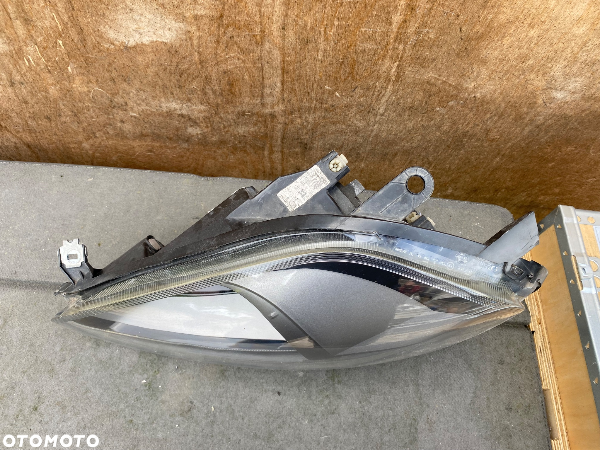 lampa fiat punto evo lewa eu - 2