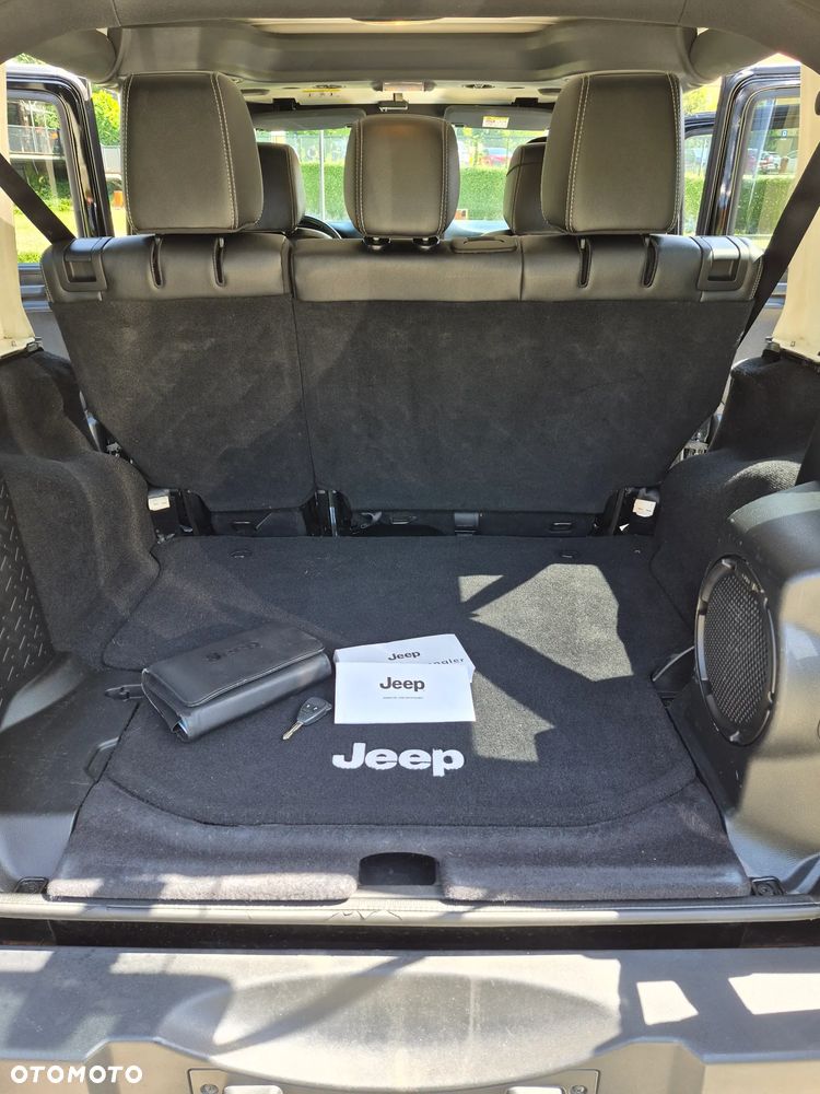 Jeep Wrangler Unlimited 2.8 CRD Automatik Sahara - 16