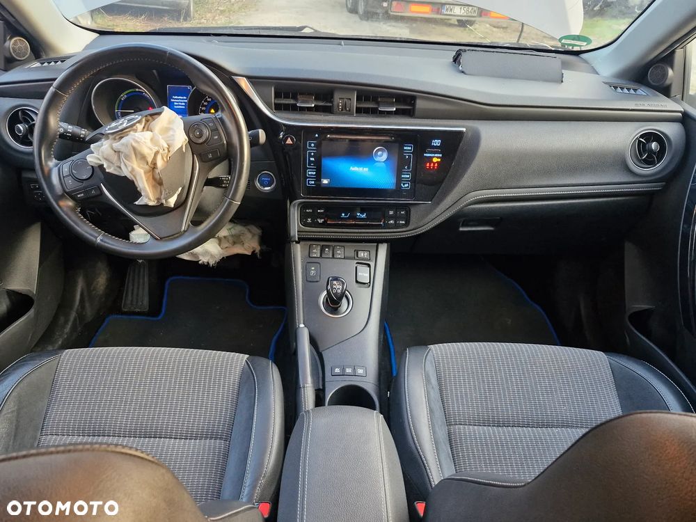 Toyota Auris 1.8 VVT-i Automatik Executive - 3