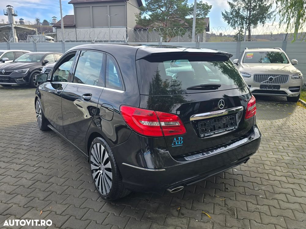 Mercedes-Benz B 200 CDI (BlueEFFICIENCY) 7G-DCT - 3