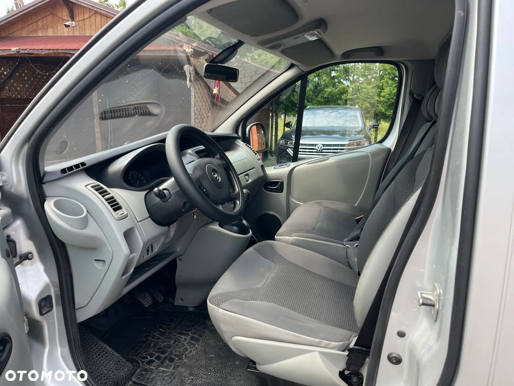 Opel Vivaro Long 9 Miejscowy - 7