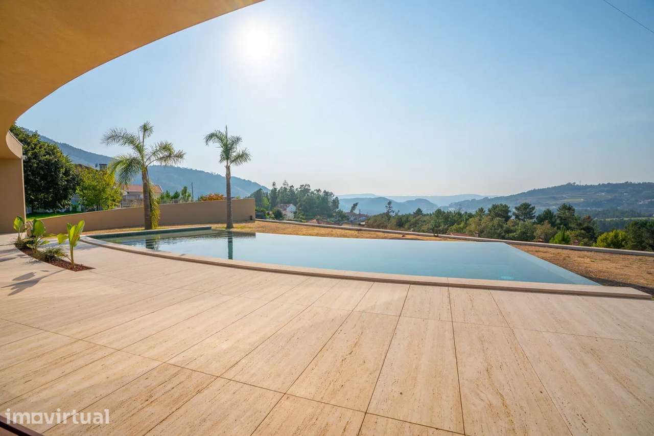 Moradia T3 Premium em Amarante | Piscina Infinita CO - Grande imagem: 4/25