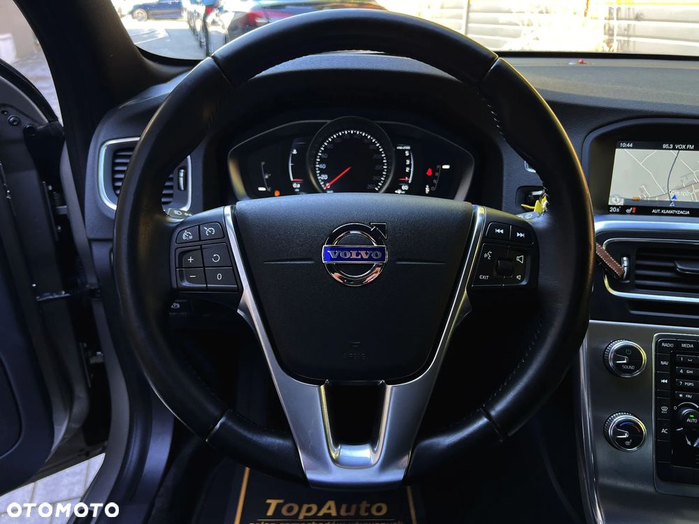 Volvo V60 D4 Geartronic Summum - 26