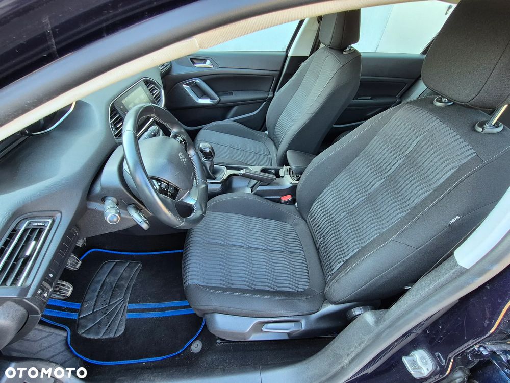 Peugeot 308 - 10