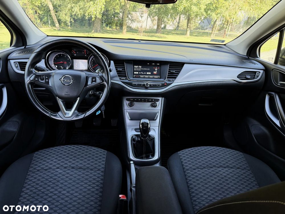 Opel Astra 1.4 T Enjoy - 14
