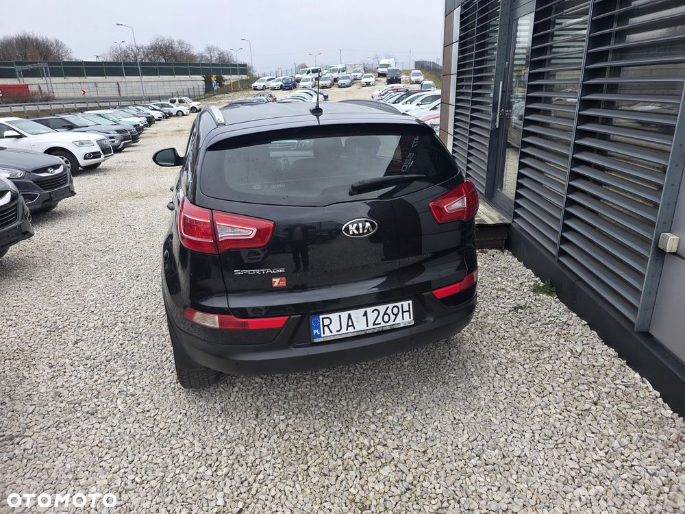 Kia Sportage 1.6 GDI 2WD Fifa World Cup Edition - 8