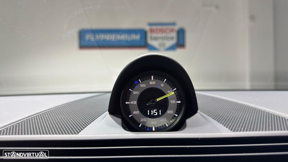 Porsche Panamera Sport Turismo 4 E-Hybrid - 39