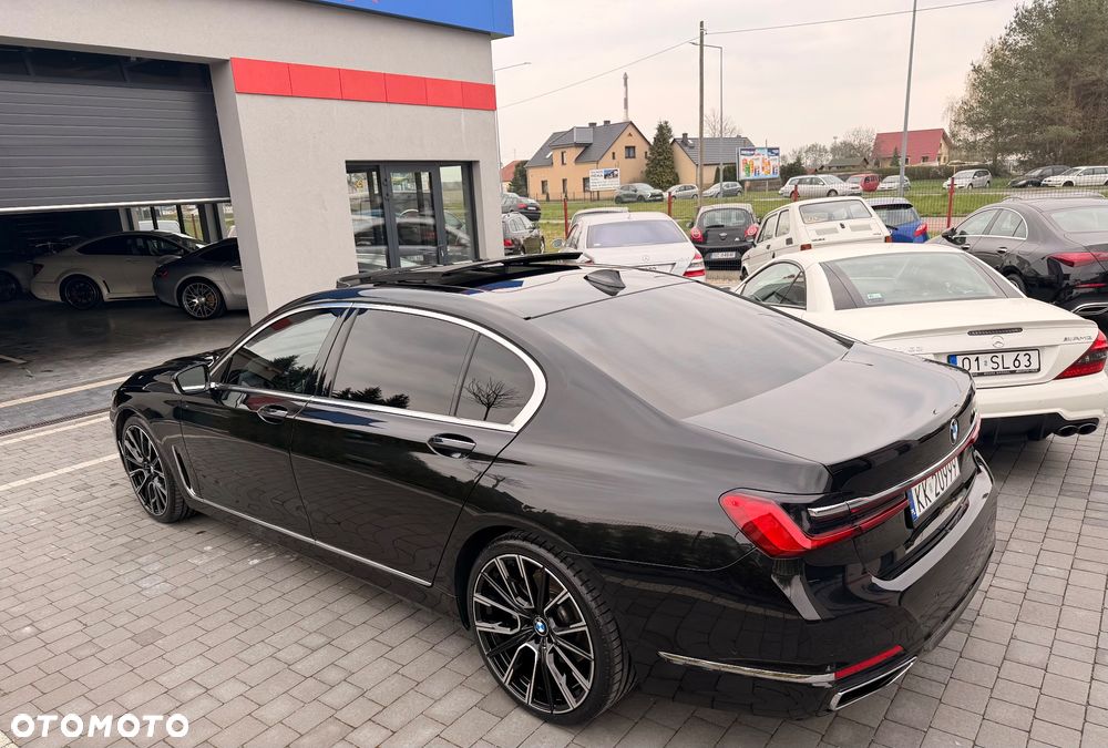 BMW Seria 7 740Li - 8