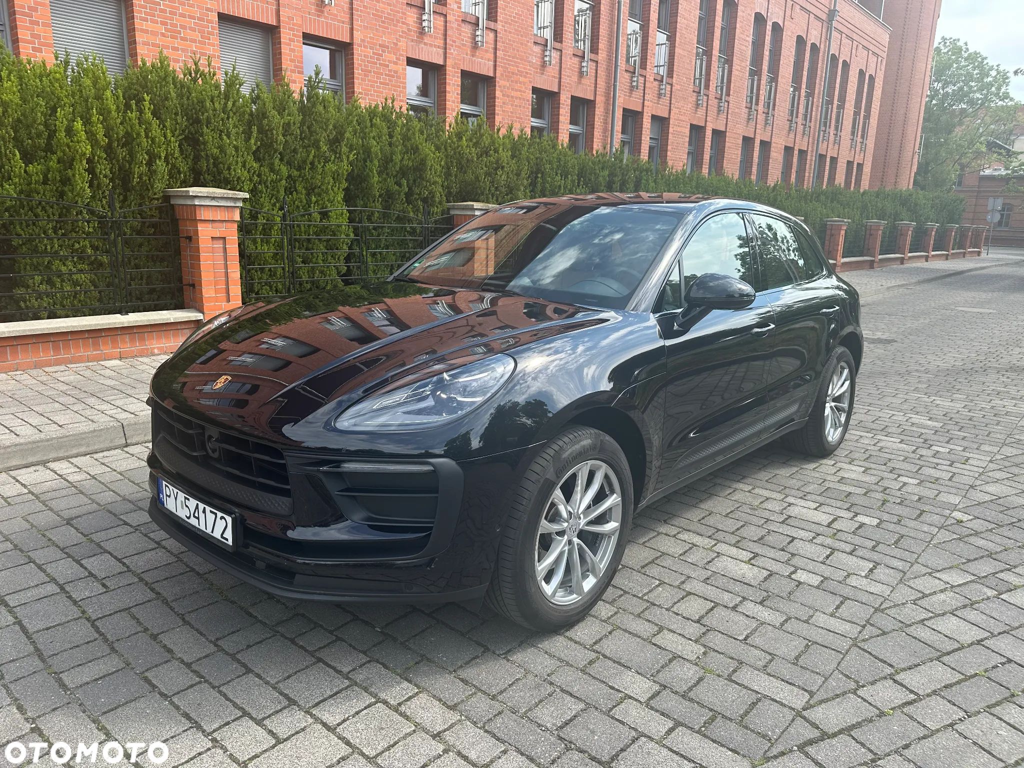Porsche Macan Standard - 1