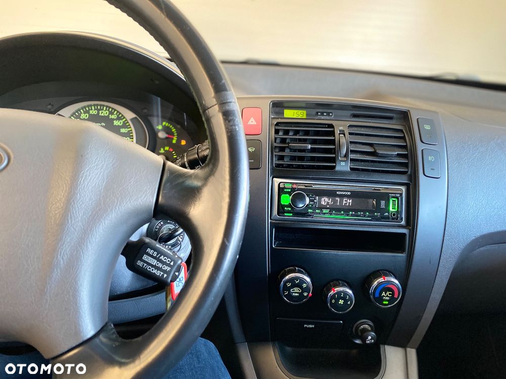 Hyundai Tucson 2.0 Comfort 2WD - 26
