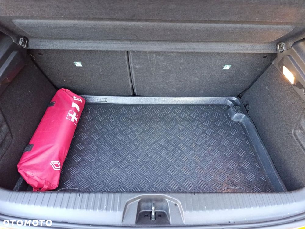 Renault Clio - 18