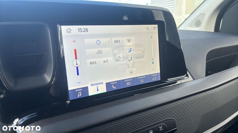 Ford Transit Courier - 15