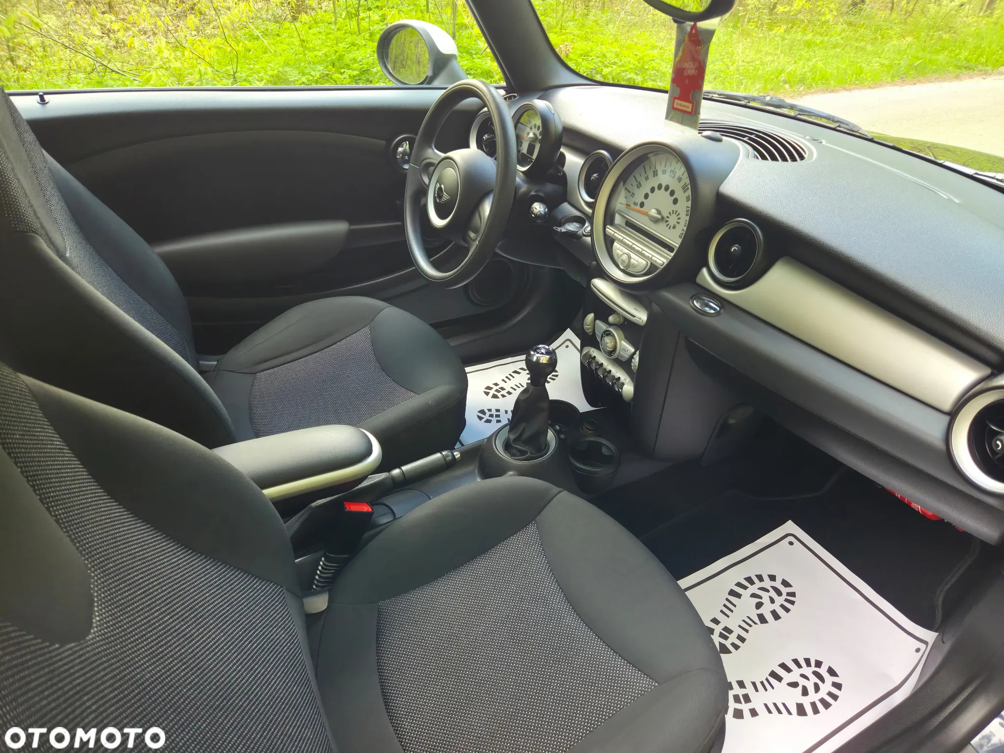 MINI ONE Standard - 16