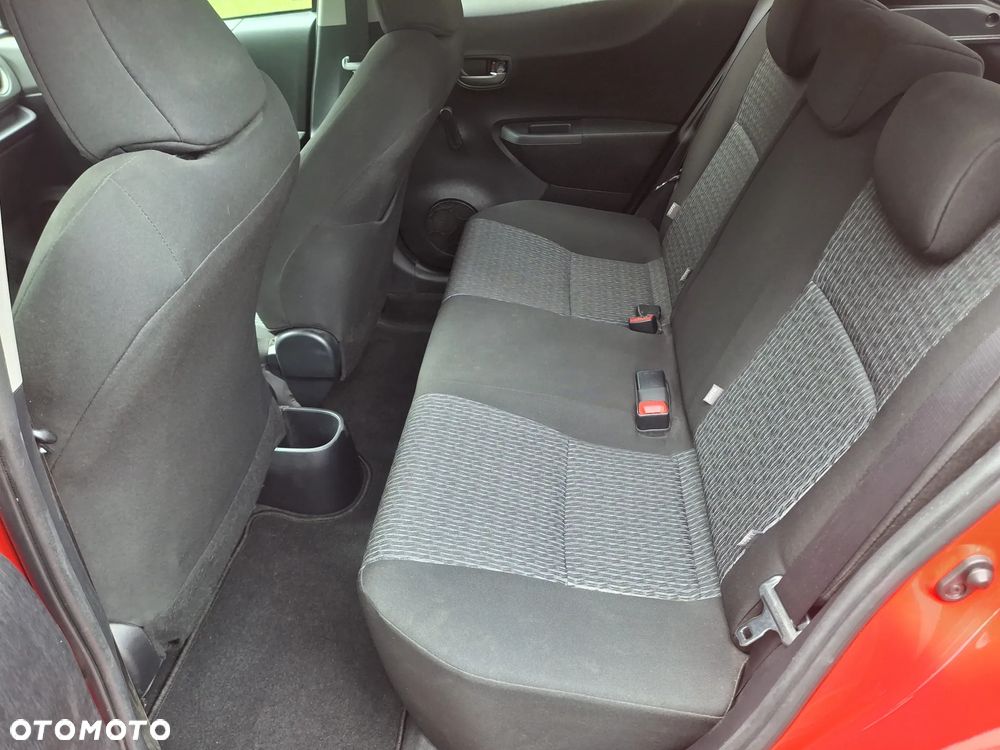 Toyota Yaris 1.33 Selection Platinum - 19