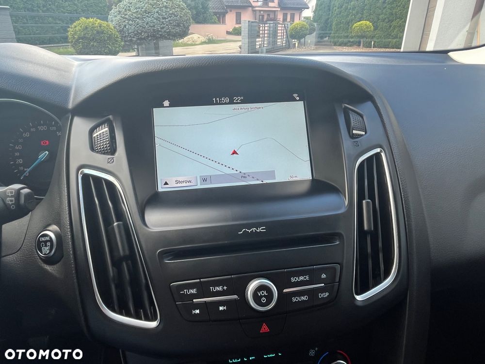 Ford Focus 1.5 EcoBoost Titanium - 24