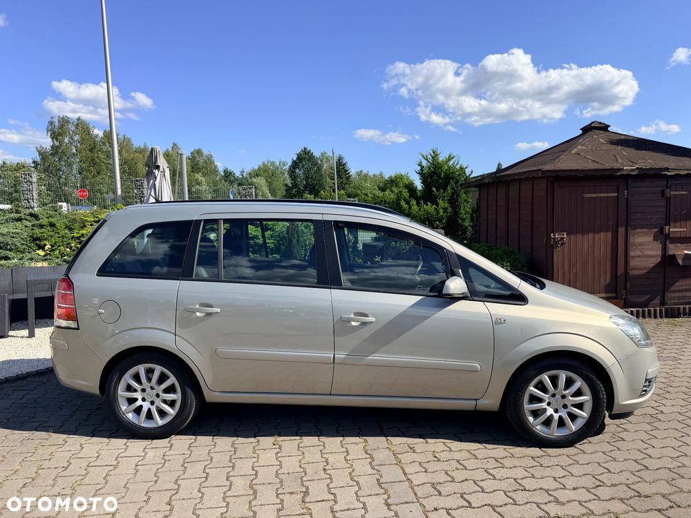 Opel Zafira 1.8 Innovation - 8