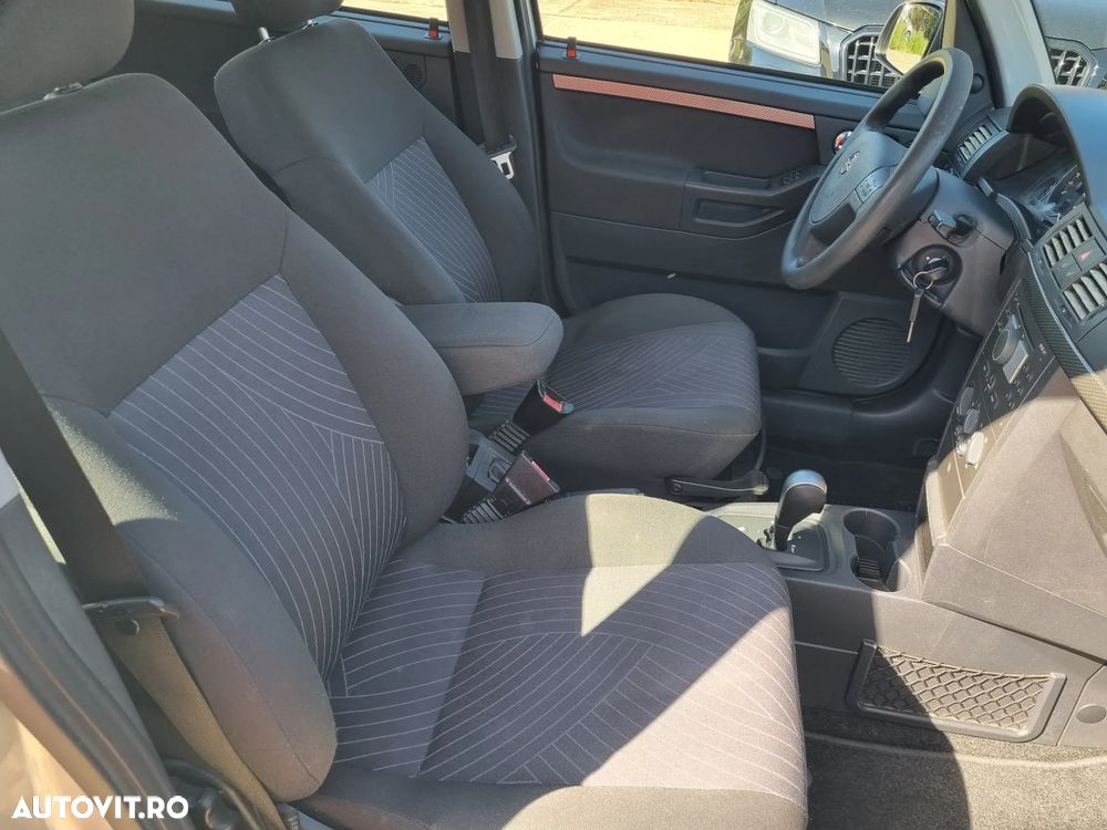 Opel Meriva 1.6i Cosmo Easytronic - 11