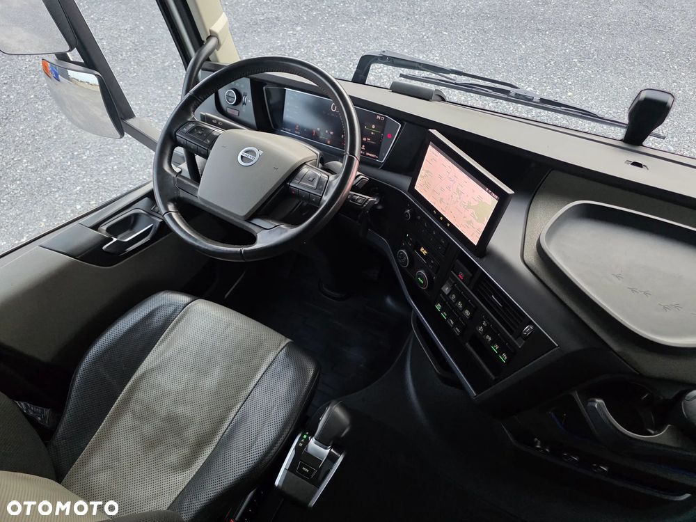 Volvo FH500/EURO6/ADR/FULL LED/ZŁOTY KONTAKT/SPROWADZONE Z NIEMIEC - 25