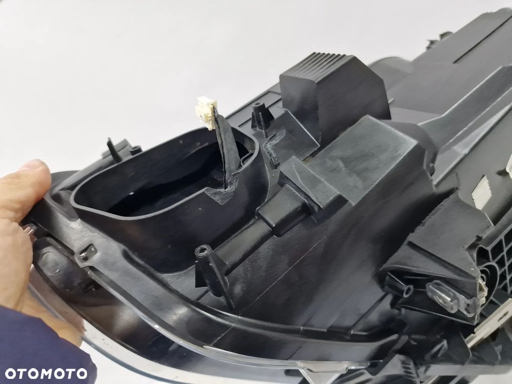 BMW X1 F48 15- PRAWA LAMPA PRZEDNIA PRZÓD FULL LED , NR 6311-7495004-03 / 63117495004 / 7495004 , NR AUKCJI LA31 - 15