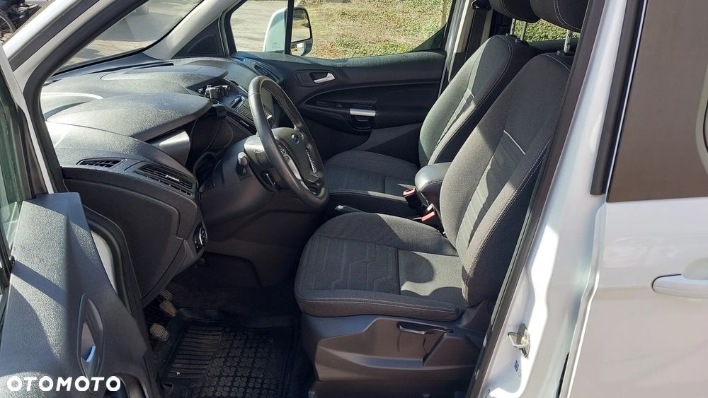 Ford Tourneo Connect Grand - 9