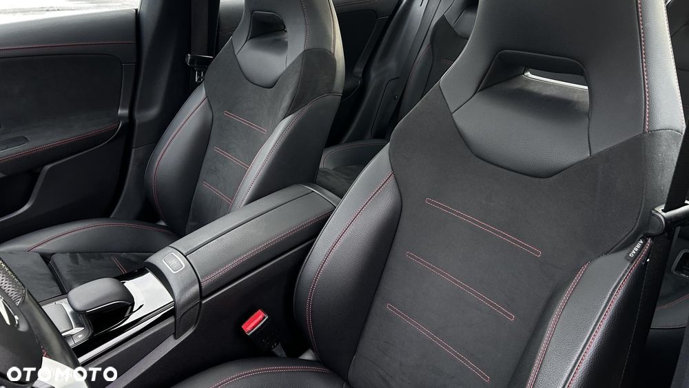 Mercedes-Benz CLA 250 AMG Line 7G-DCT - 12