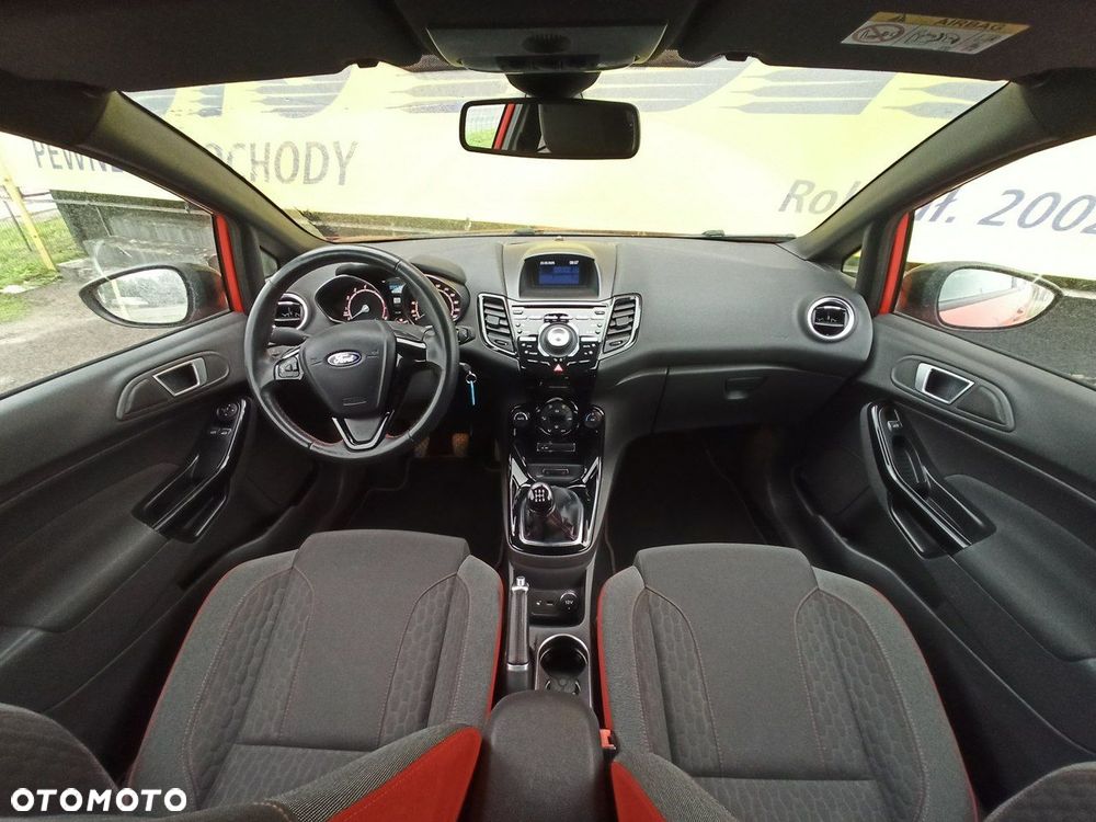 Ford Fiesta 1.0 EcoBoost S&S ST-LINE - 9