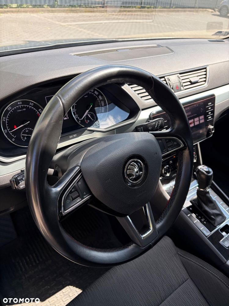 Skoda Superb 1.5 TSI ACT Ambition DSG - 19