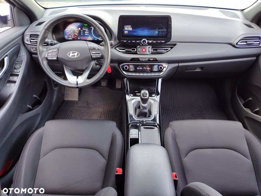 Hyundai i30 1.5 T-GDI 48V Smart - 12
