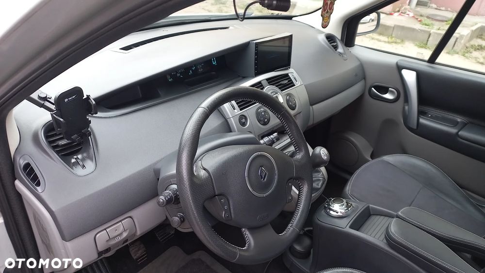 Renault Scenic 1.6 16V Authentique Euro5 - 11