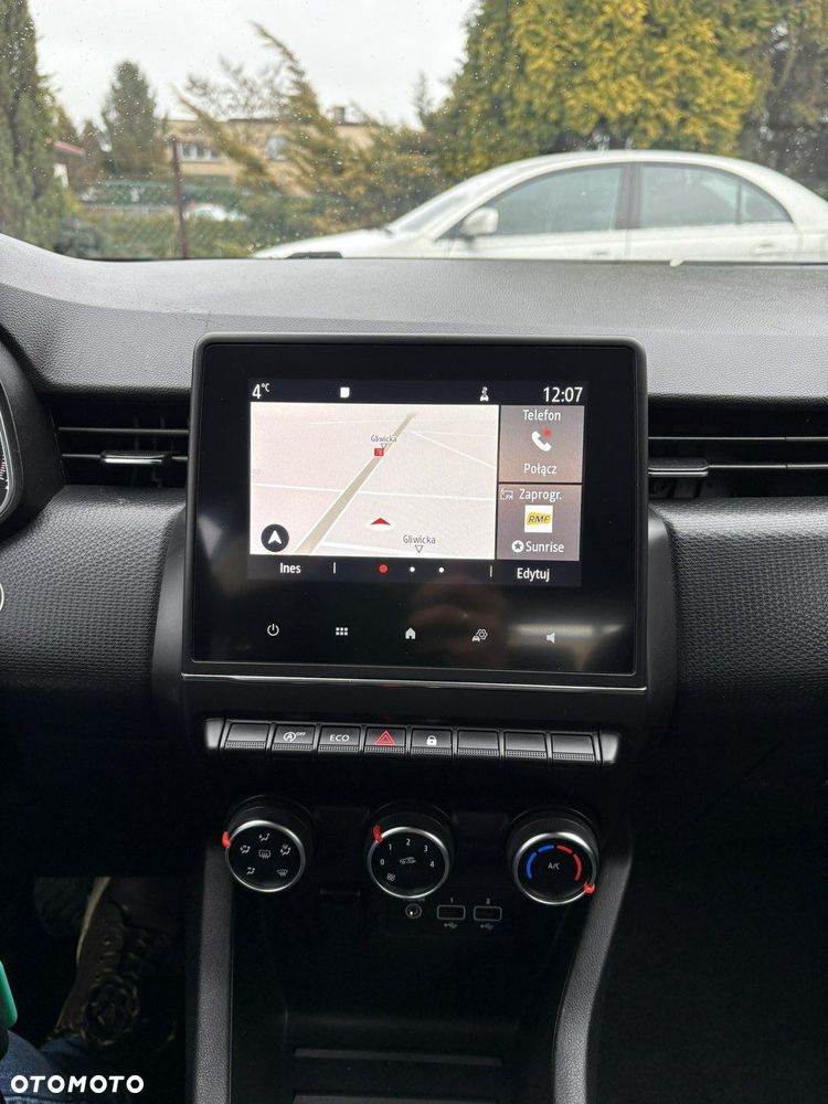 Renault Clio - 17